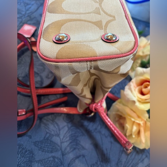 Coach Signature Strip Mini Carryall New Without Tags Beautiful 7”H 10”L … - Picture 11 of 14